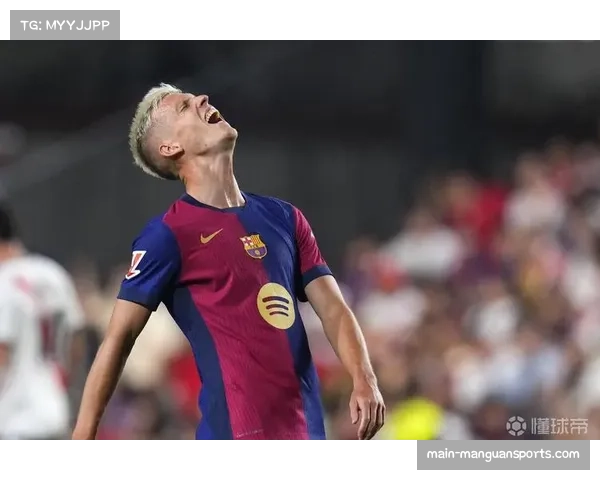 奥尔莫因伤缺阵国家德比 现身巴萨B队场地观赛